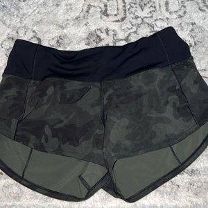 lululemon Speed Up Low-Rise Lined Short 2.5